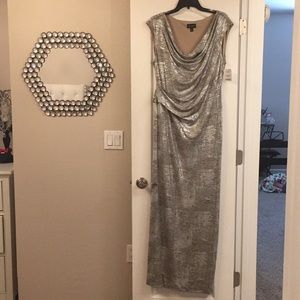 NWT silver dress size 16